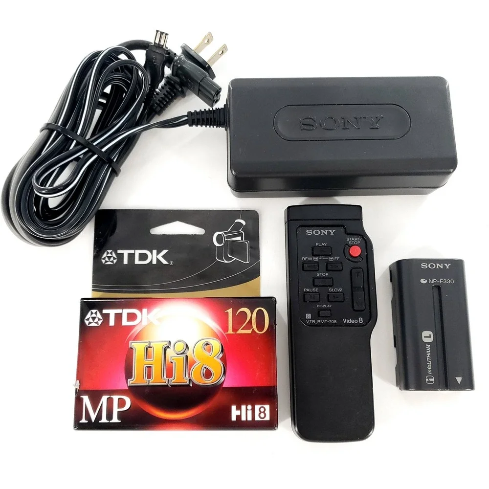 Sony Handycam CCD-TRV98 Video8 Hi-8 Camcorder w/ Battery, Charger, Tape Tested
